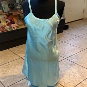 Light Blue Gillian & O’Malley